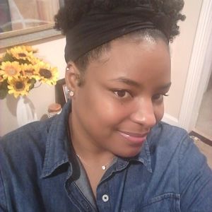 Meet your Posher, Nekia